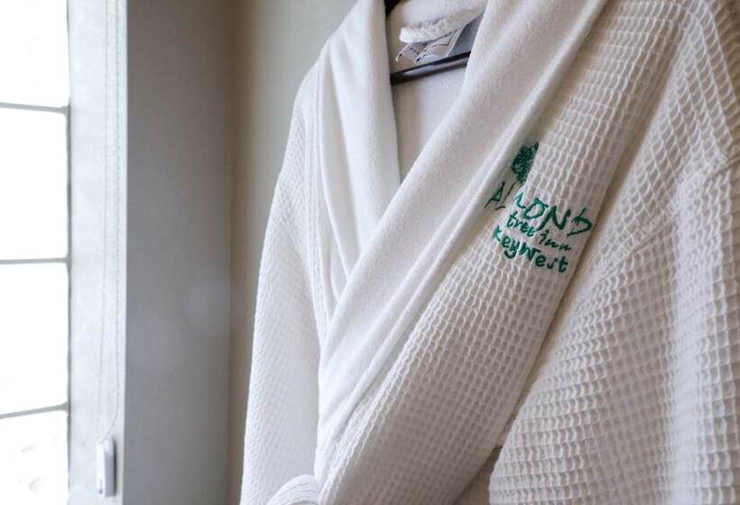 スイート, Almond Tree Inn  Adults Only