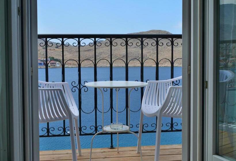 Номер Стандарт с Балконом, Aretanassa