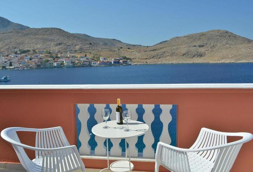 Номер Deluxe с Балконом, Aretanassa