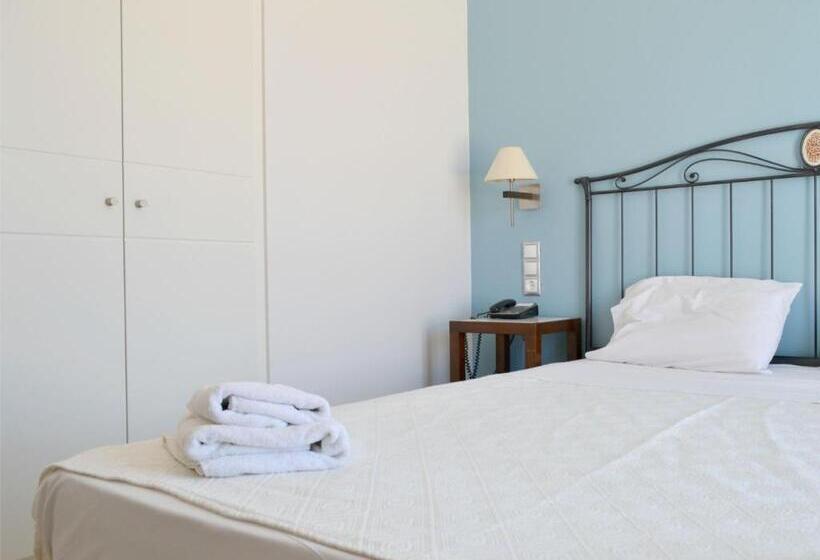 Номер Стандарт Индивидуальный с Балконом, Aretanassa