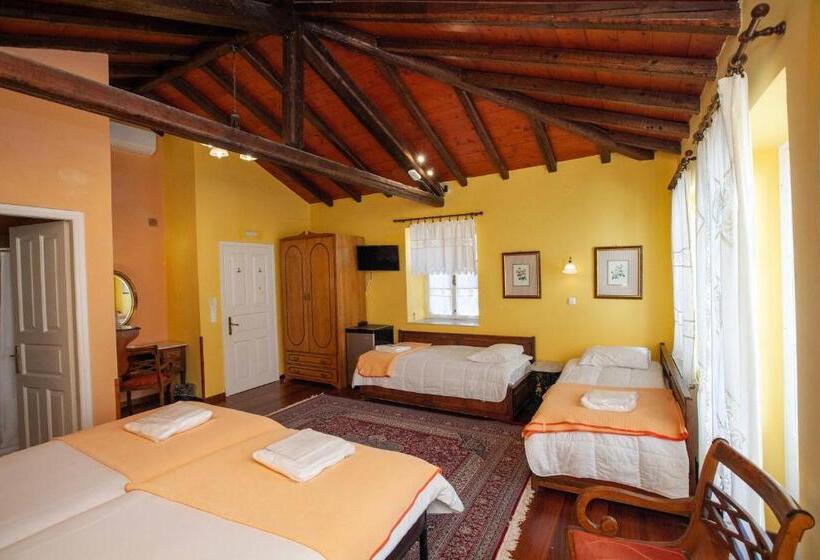 四人标准间, Byron Traditional