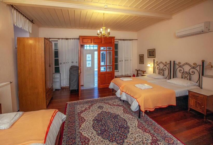 四人标准间, Byron Traditional