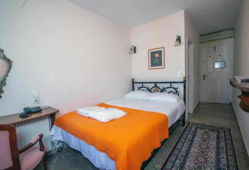 标准单人间, Byron Traditional