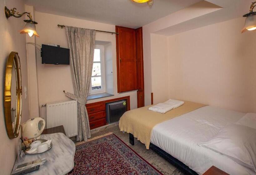 标准单人间, Byron Traditional