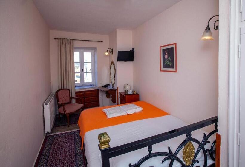 标准单人间, Byron Traditional