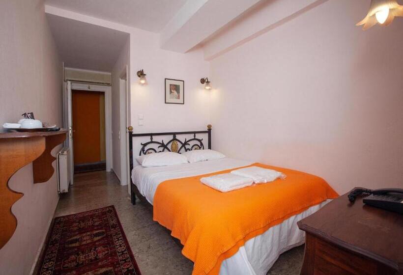 标准单人间, Byron Traditional