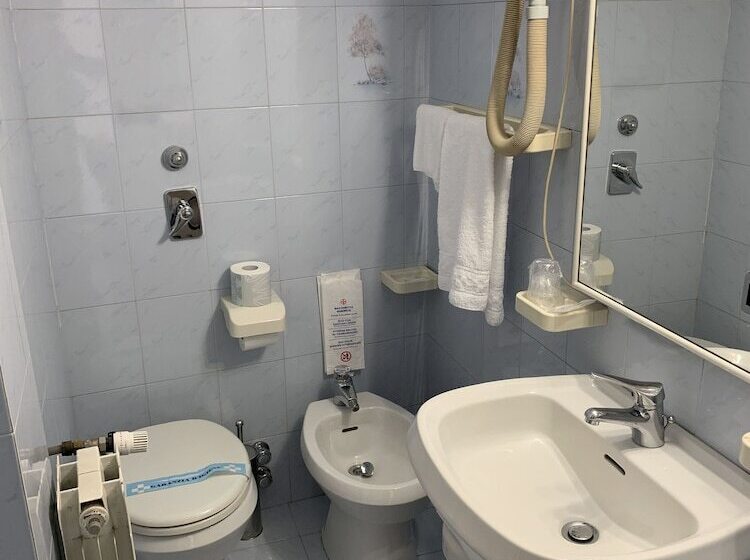 标准单人间, Citta Studi