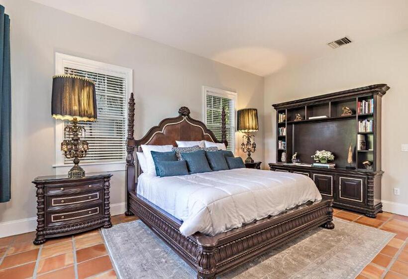 شقة غرفة واحدة, Grandview Gardens