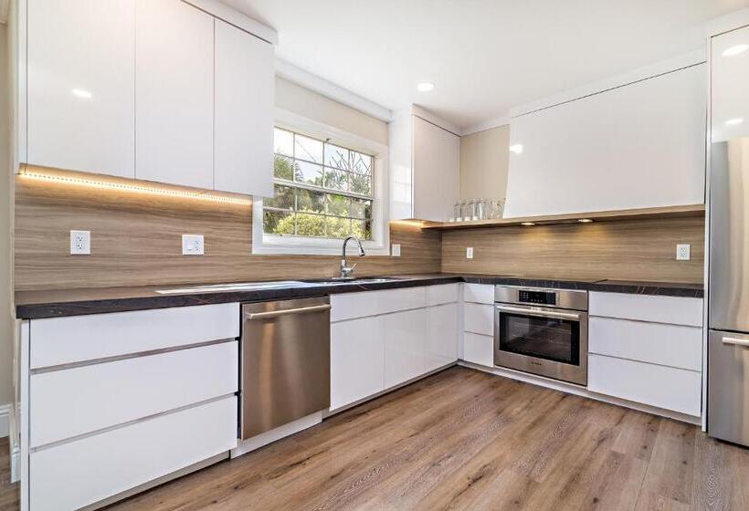 جناح 3 غرف نوم, Grandview Gardens