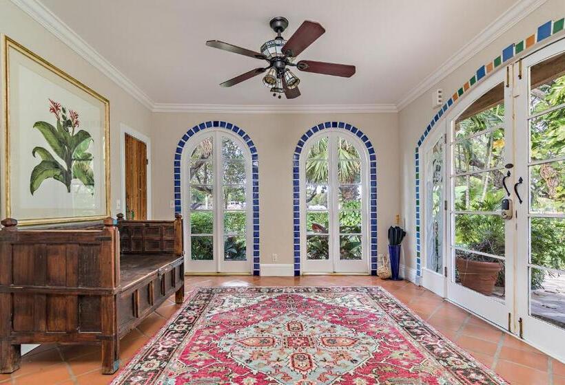 منزل غرفة نوم واحدة, Grandview Gardens