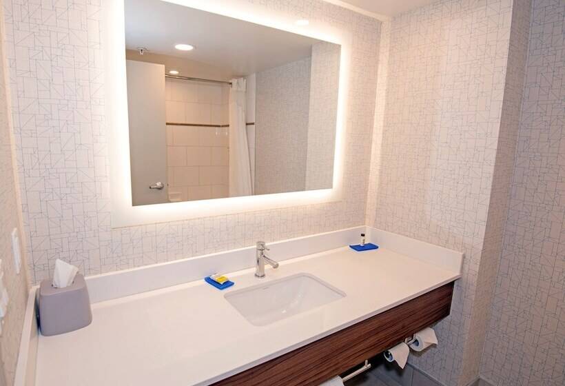 חדר סטנדרט, Holiday Inn Express Hotel & Suites Hinton, An Ihg