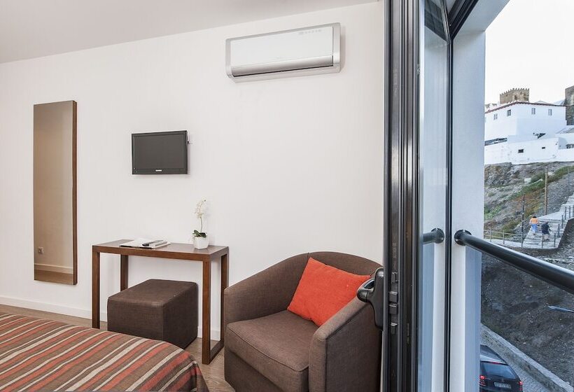 컴포트 싱글 룸, Museu