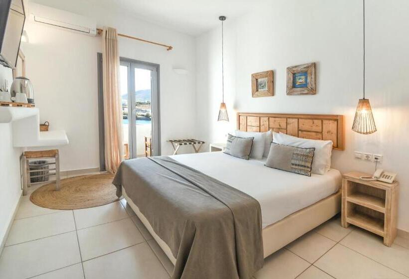 اتاق سوپریور با چشم‌انداز دریا, Paros Bay