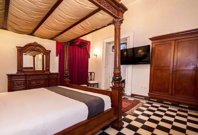اتاق لوکس, Senorial