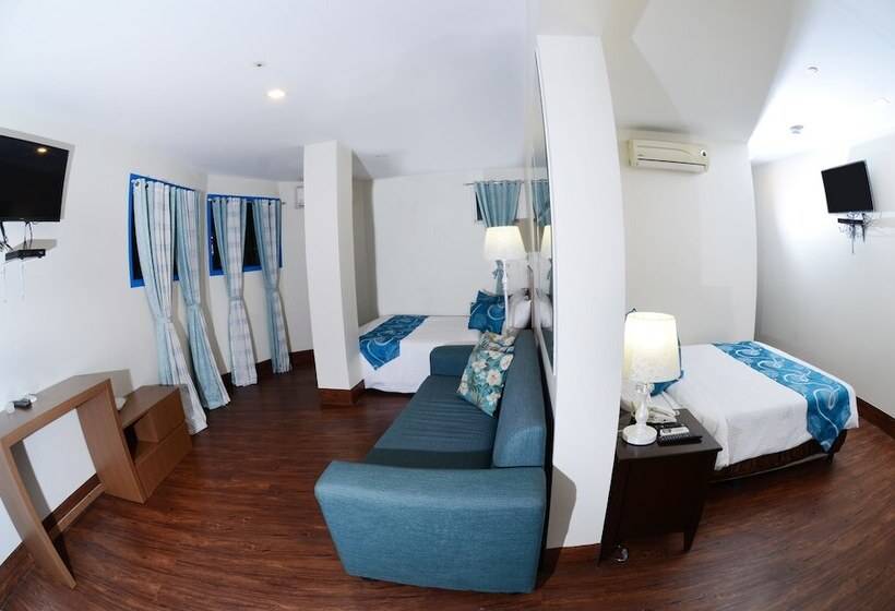 חדר משפחתי, Skyblue