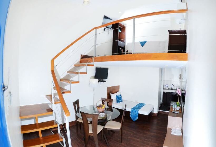 חדר משפחתי, Skyblue