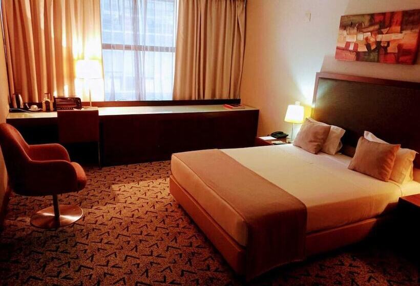 اتاق اجرایی, Skyna Hotel Luanda