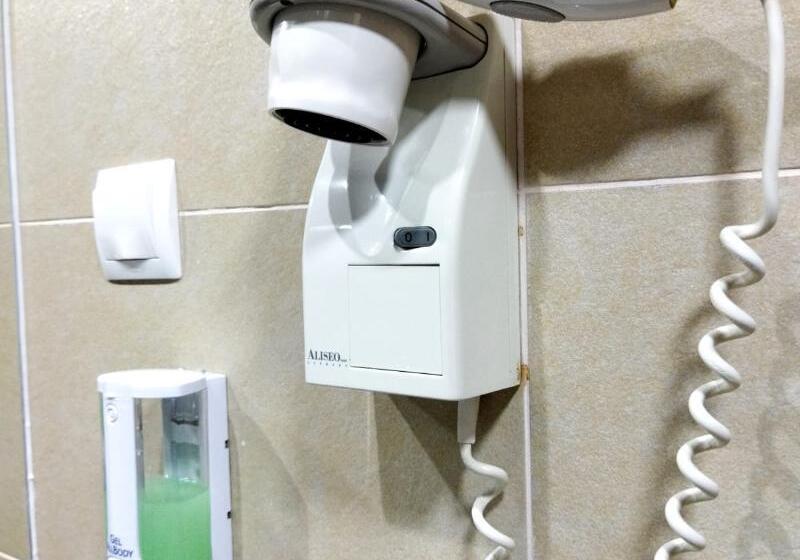 اتاق اجرایی, Skyna Hotel Luanda