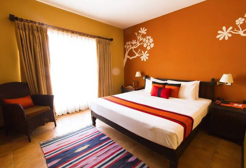 اتاق لوکس, Temple Tree Resort & Spa