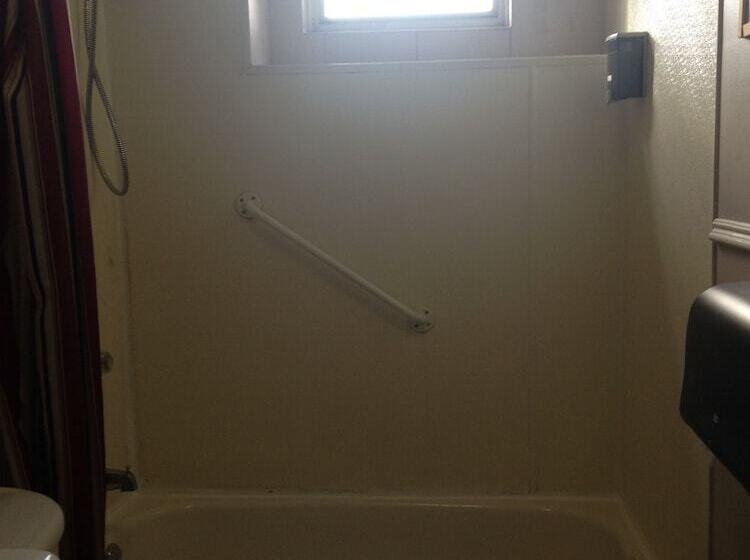 חדר סטנדרד יחיד חדר אמבטיה משותף, The Rex Hotel Jazz & Blues Bar