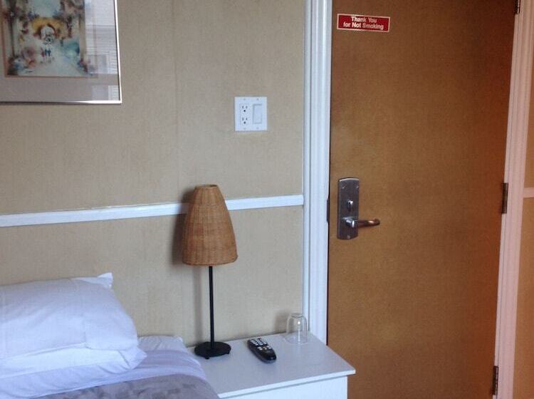 חדר סטנדרד יחיד חדר אמבטיה משותף, The Rex Hotel Jazz & Blues Bar