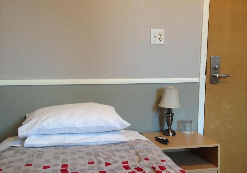 חדר סטנדרט יחיד, The Rex Hotel Jazz & Blues Bar