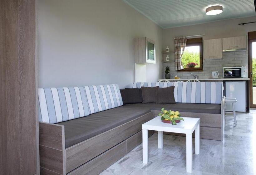 패밀리 아파트, Voulamandis House