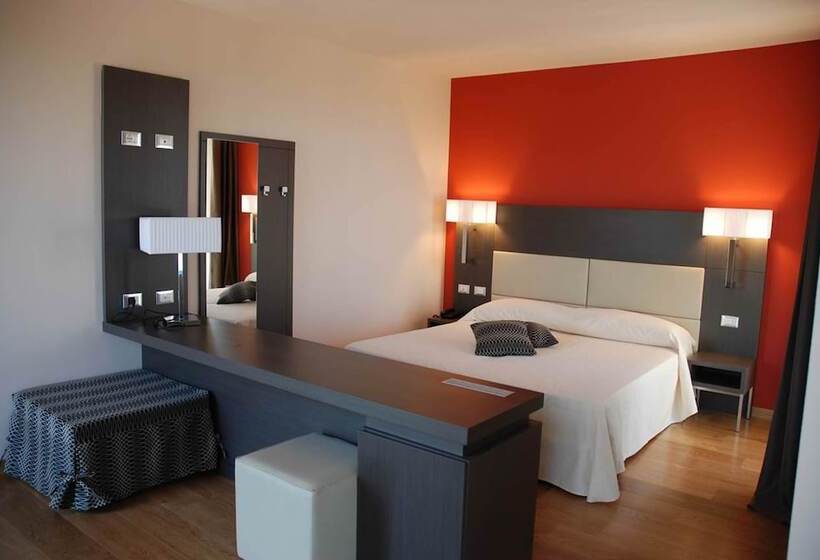 جناح, Zen Hotel Versilia