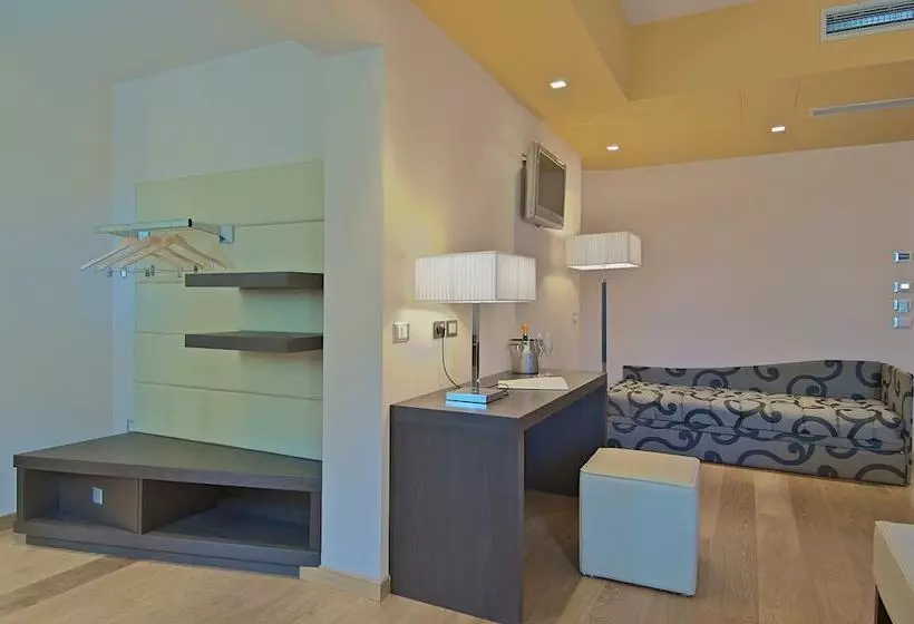 スーペリアトリプルルーム, Zen Hotel Versilia