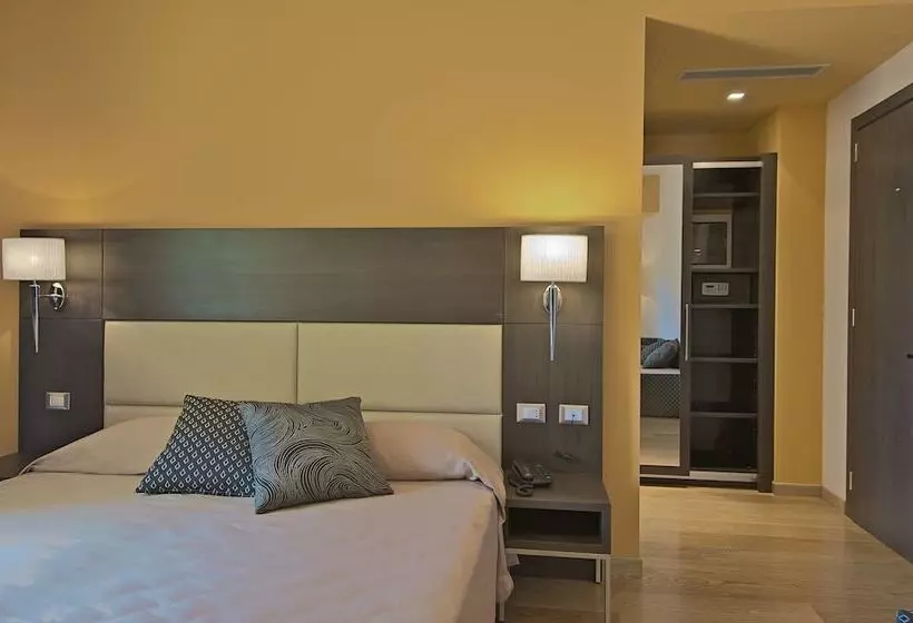 スーペリアトリプルルーム, Zen Hotel Versilia