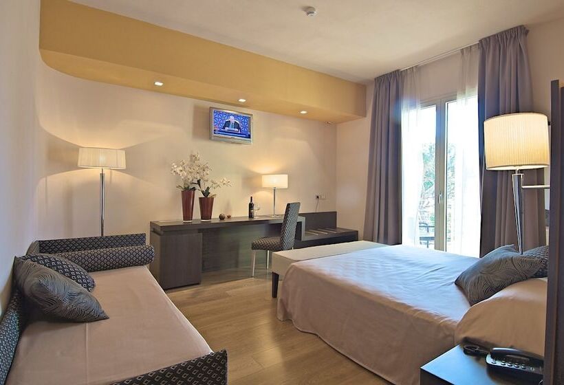 غرفة سوبيريور ثلاثية, Zen Hotel Versilia