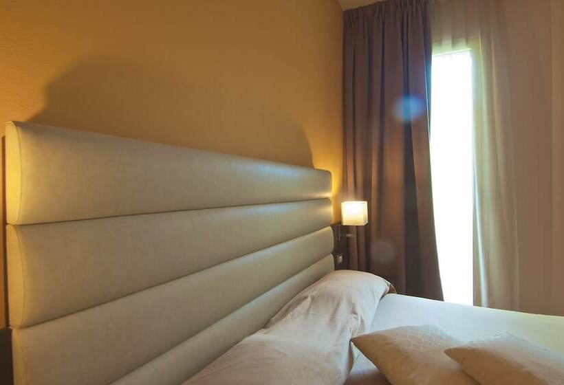 Номер Стандарт, Zen Hotel Versilia