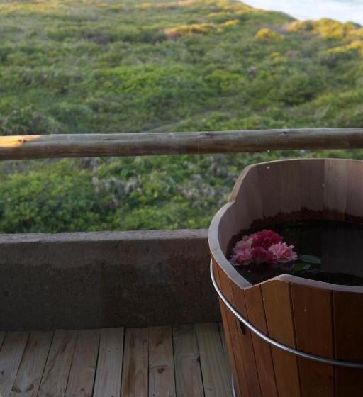 جناح, Kenoa Exclusive Beach Spa & Resort