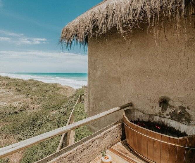 جناح, Kenoa Exclusive Beach Spa & Resort