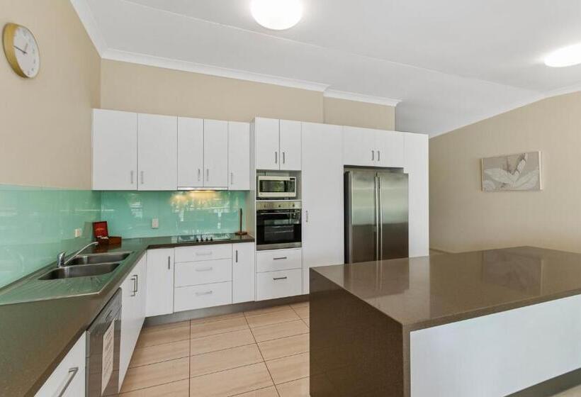 带2个卧室带海景的公寓, Mariners North Holiday Apartments