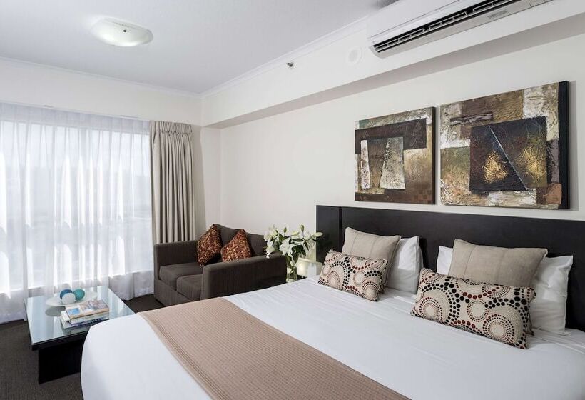 标准工作室, Oaks Ipswich Aspire Suites