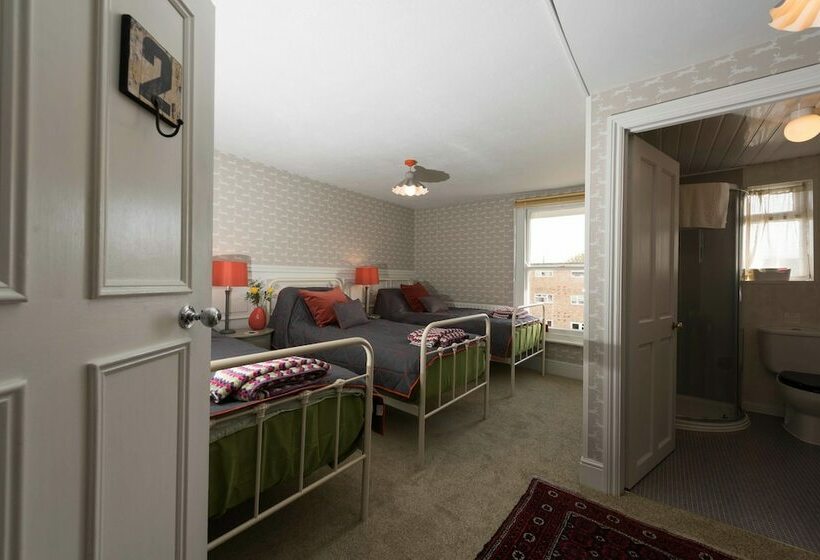 스탠다드 트리플 룸, Spire House B&b