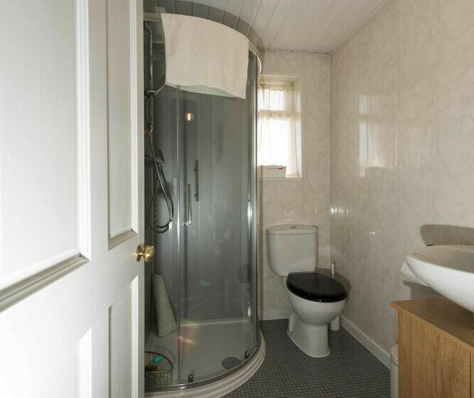 스탠다드 트리플 룸, Spire House B&b