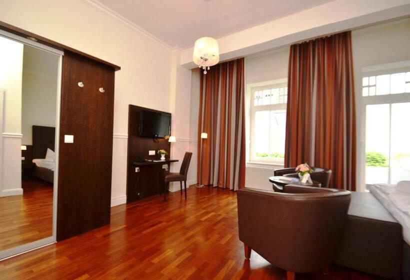 חדר סטנדרט צדדי נוף לים, Strandhotel Binz