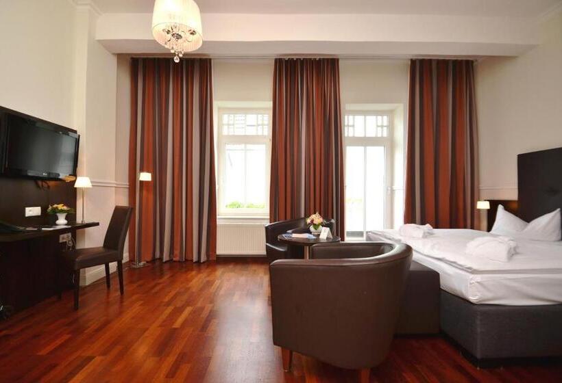 스탠다드 룸 측면 바다 전망, Strandhotel Binz
