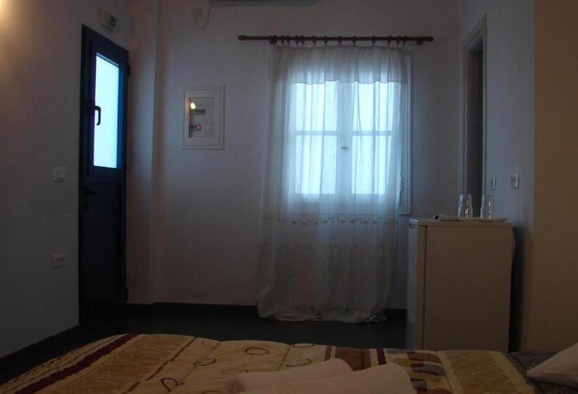 Standardrum, Cyclades Beach