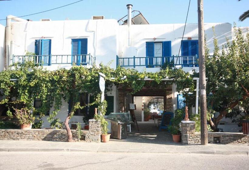 Familjestudio, Cyclades Beach