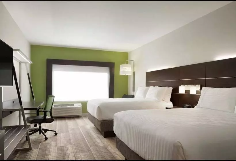 スイート, Holiday Inn Express Hotel & Suites Canton, An Ihg