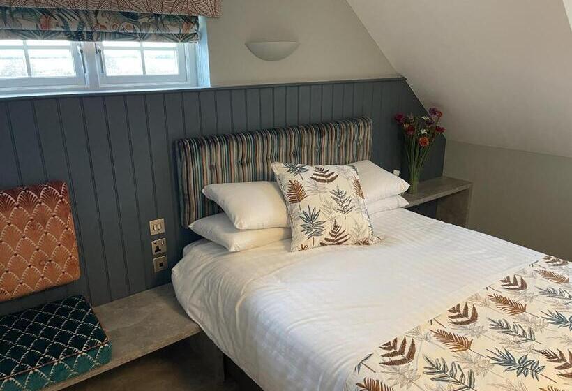 スタンダードルーム, The White Horse Inn