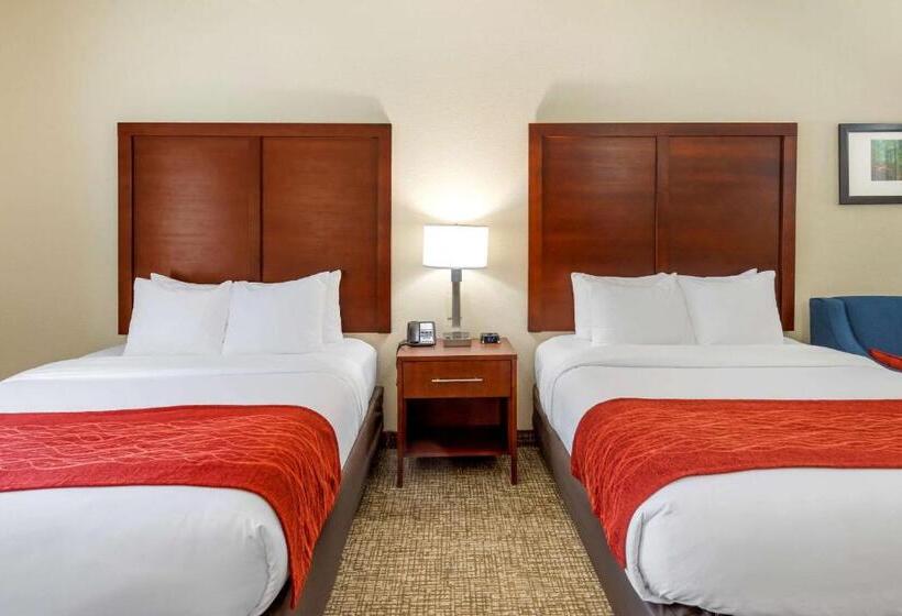 جناح, Comfort & Inn Suites