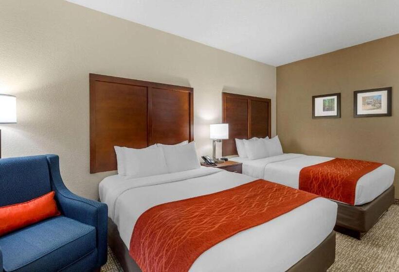 غرفة قياسية لذوى الاحتياجات الخاصة, Comfort & Inn Suites