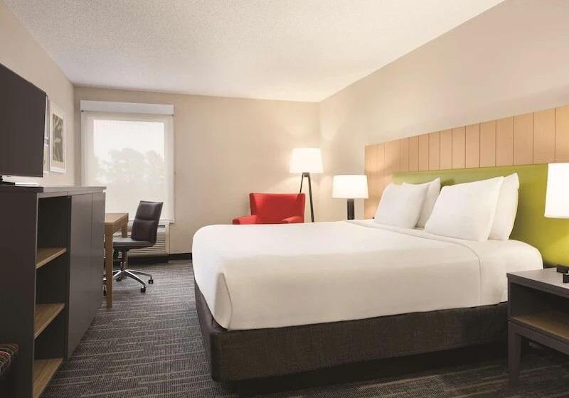 غرفة قياسية لذوى الاحتياجات الخاصة, Country Inn & Suites By Radisson, Dunn, Nc