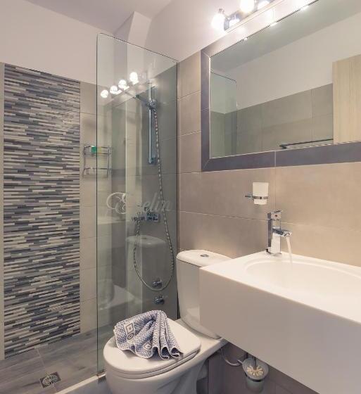 Economy Studio, Evelin