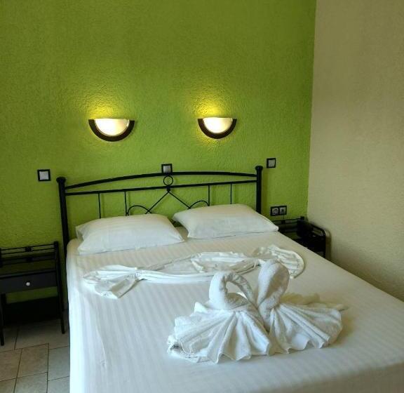 Standard-huone Parveke, Evelin