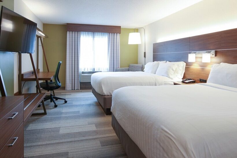 חדר סטנדרט, Holiday Inn Express Hotel & Suites Cincinnati Southeast Newport, An Ihg